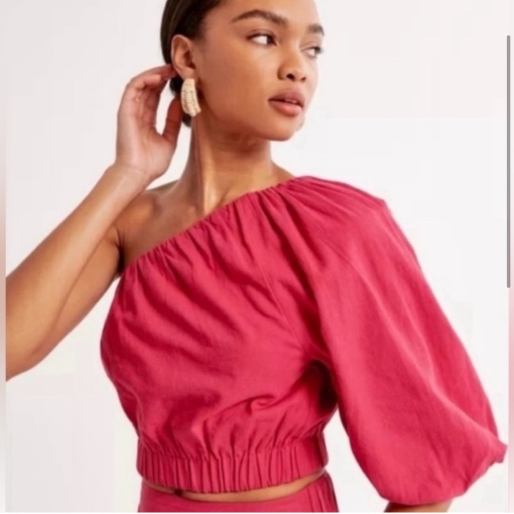 Abercrombie one shoulder linen top